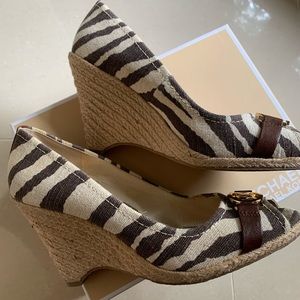 MK open toe wedges